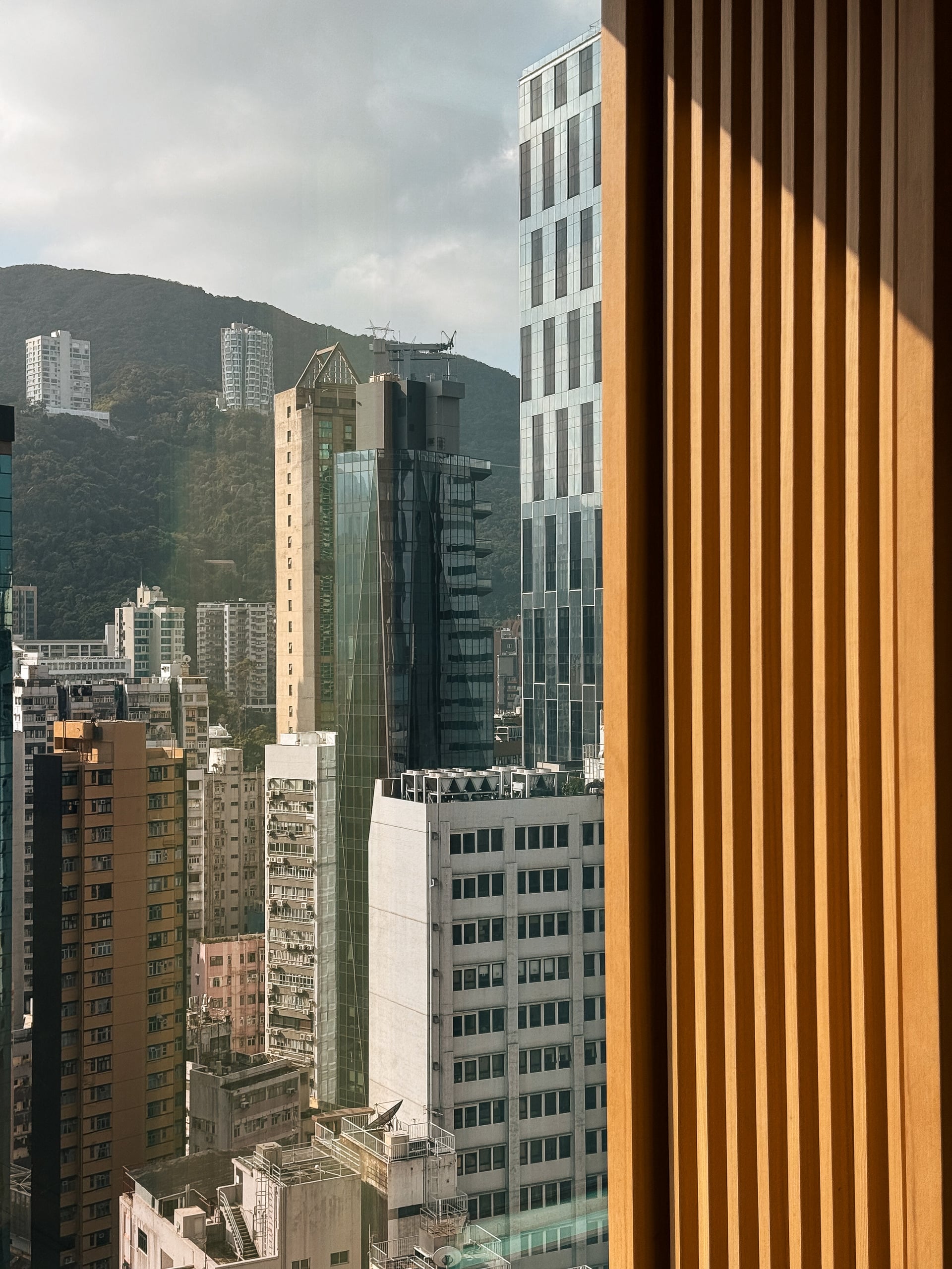 Aki Hotel Hong Kong, Hong Kong — hospitality photograph 8 of 10 by Adrien Lahoussaye