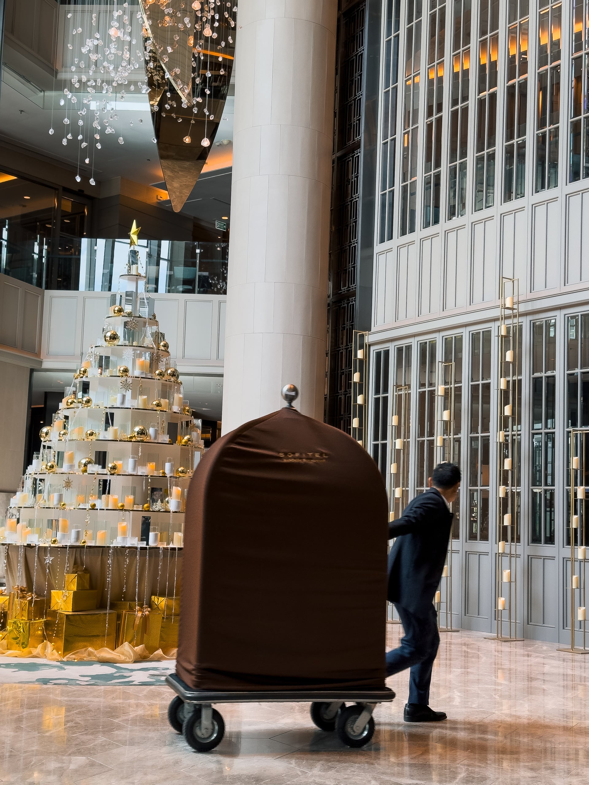 Sofitel Bangkok, Bangkok, Thailand — hospitality photograph 2 of 6 by Adrien Lahoussaye