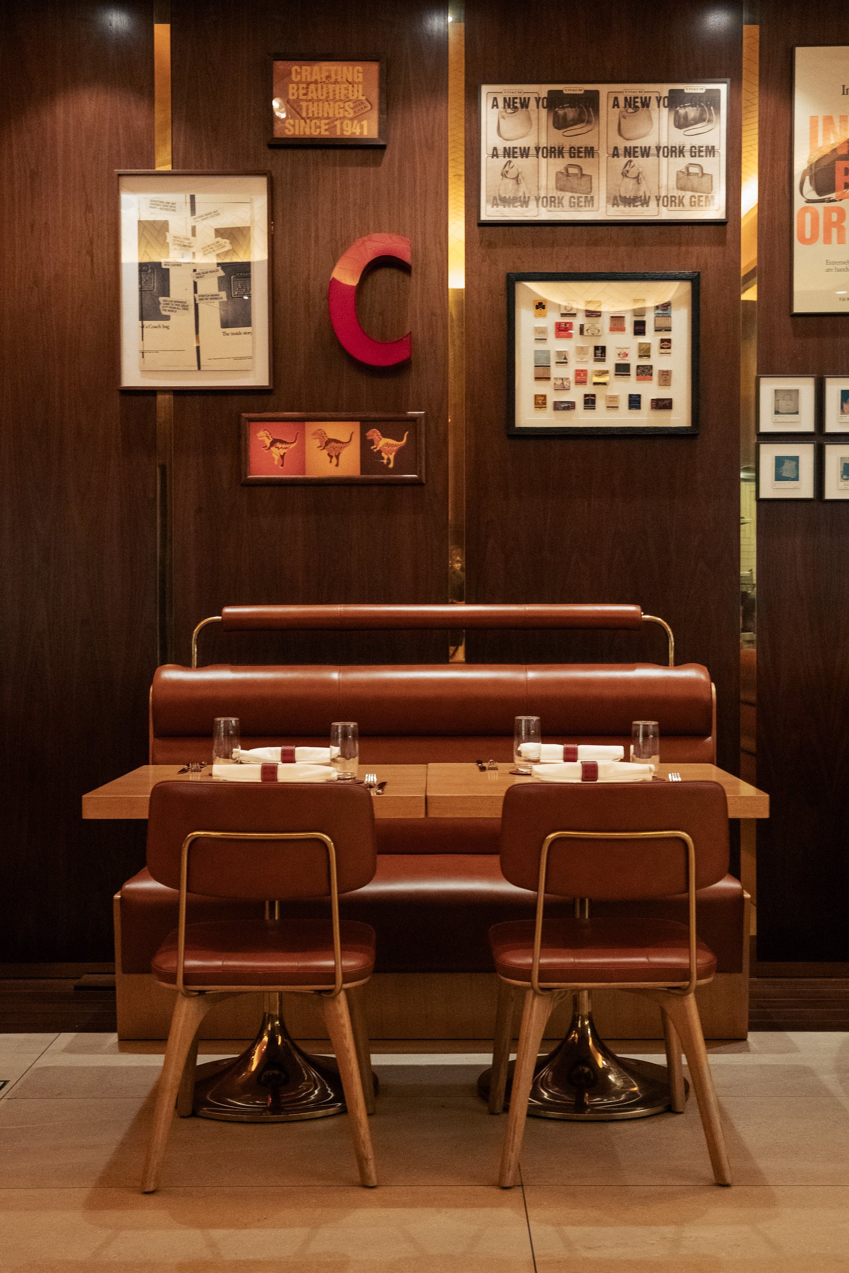 The Coach Restaurant, Singapore — food & beverage photograph 3 of 10 by Adrien Lahoussaye